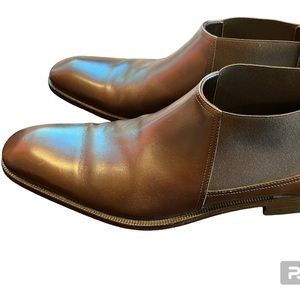Salvatore Ferragamo rare short 3" Chelsea Boots.  Brown 9 B. Leather.